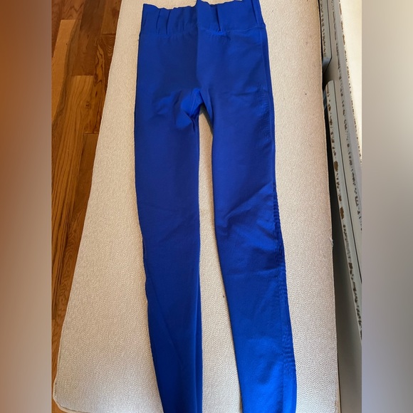 Fabletics size small compression workout legging - Picture 1 of 3